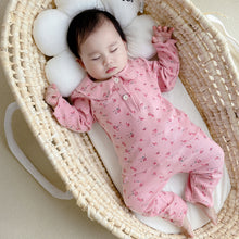 Load image into Gallery viewer, Adorable baby clothing for your little ones from 0-2 years. Flower print set and pretty girls clothing for baby and toddlers. Comfortable and stylish baby girls clothing exclusive to Bel Bambini baby clothing boutique.
