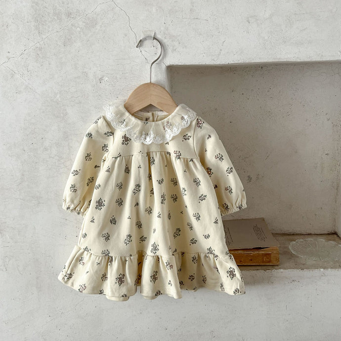 Lon sleeve dress for girls 0-3 years. Autumn floral print, lace trim collar and a tiered hem. Gather detailing add extra style.