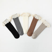 Load image into Gallery viewer, Girls socks in neutral shades. Frill detailing exclusive to Bel Bambini baby bvoutique.