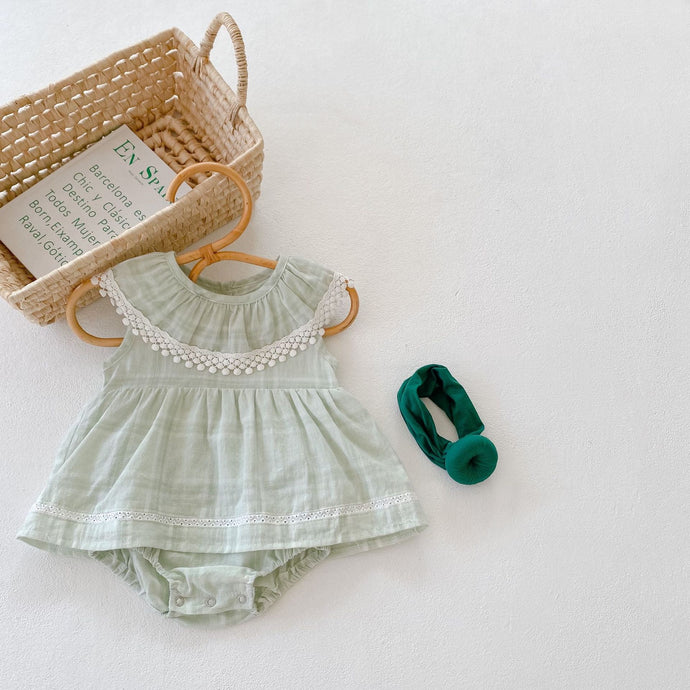 Shop our girls romper collections today for the most adorable outfits age 0-2 years.