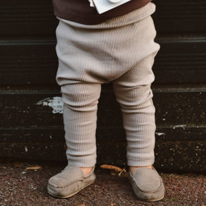 Rib knitted leggings for babies and toddlers. Beautiful shade of taupe. Comfortable leggings for 0-2 years. Shop our new Baby and toddler clothing collections at Bel Bambini baby clothing boutique.